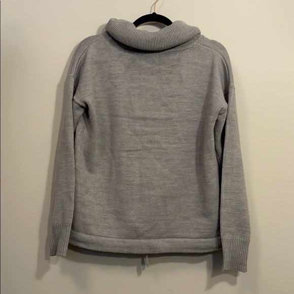 grey turtle neck sweater - Picture 3 of 4
